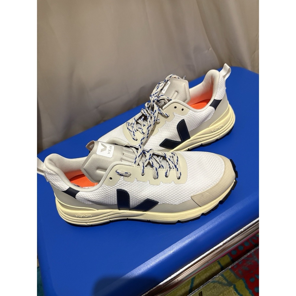 Veja Dekkan Alveomesh Sneaker Women's Size US 8